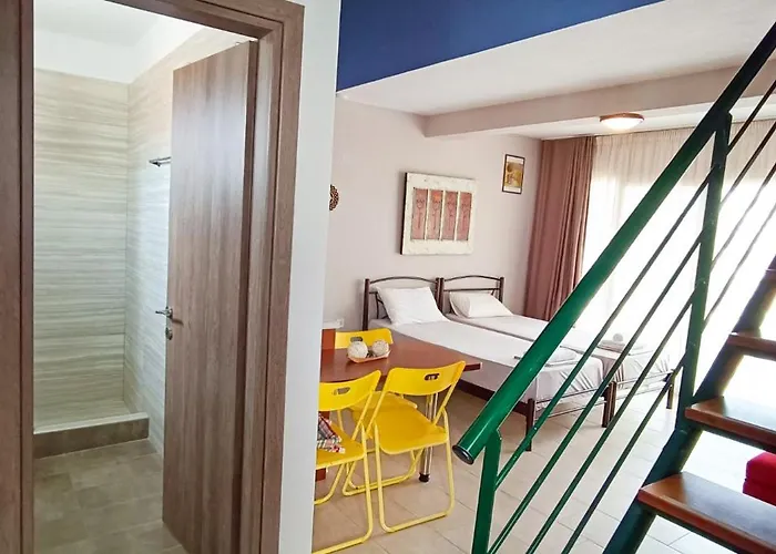 Erosaria Nikiti (Sithonia)