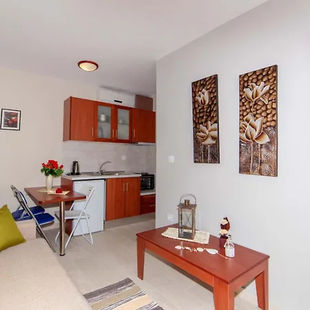 Apartmanhotel Erosaria 3*